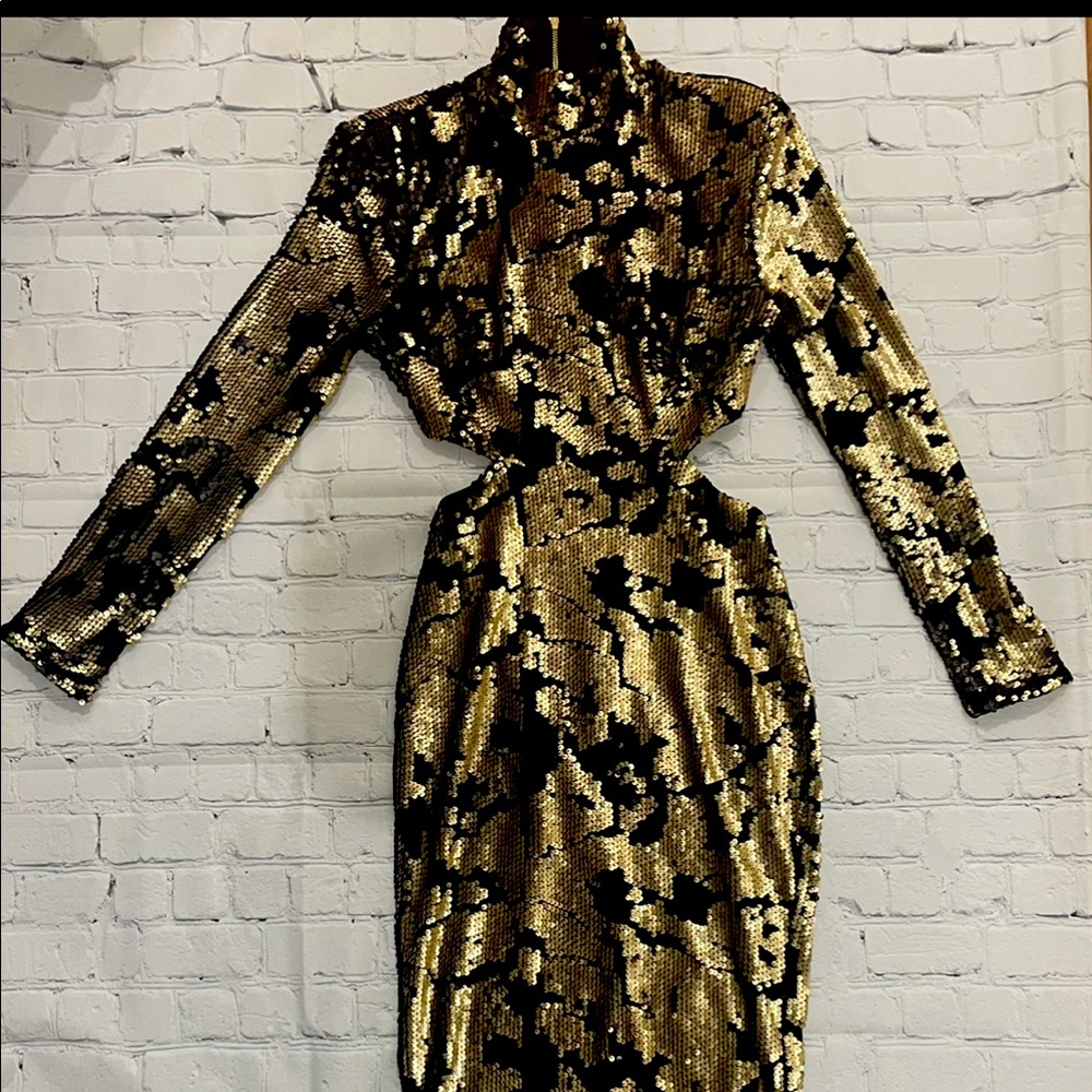 NWT JLUXLABEL Sequin midi dress